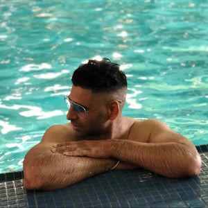 Meet your Posher, Inder